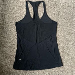 Lululemon Vented tank. Size 6. Black.